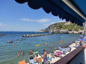 Casa vacanza con terrazza in mare